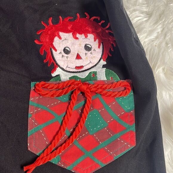 Snowden and Friends Raggedy Ann and Andy Christmas Vest , Size L - Picture 6 of 6